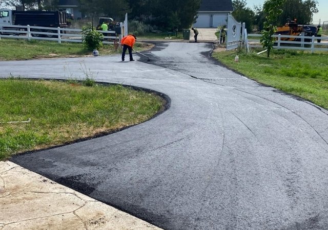 asphalt driveway overlay denver
